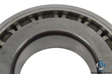 fag-30317-A-tapered-roller-bearing-used-1