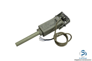 eternit-flachdach-JMAB-500-300-LA-linear-actuator-used