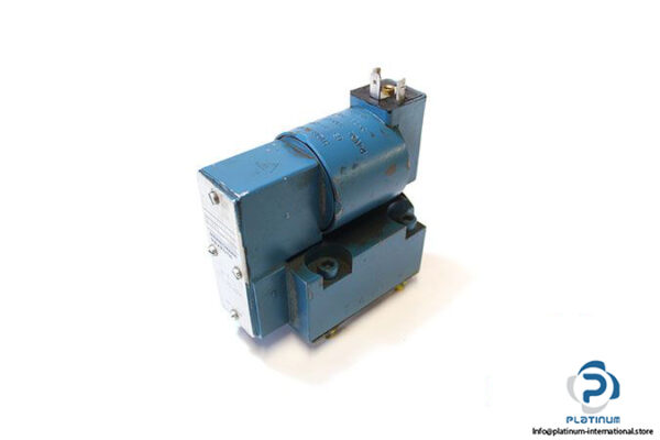 rexroth-M-3-SE-10-C24_315-G24-NZ4-directional-control-valve