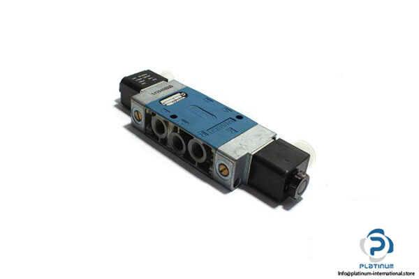 Wabco-5726225220-double-solenoid-valve