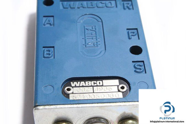 wabco-5710050080-air-pilot-valve-2-2