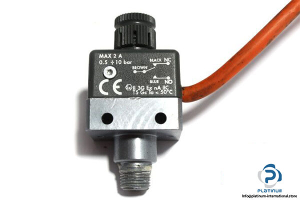 metal-work-0-10-bar-pressure-switch-3