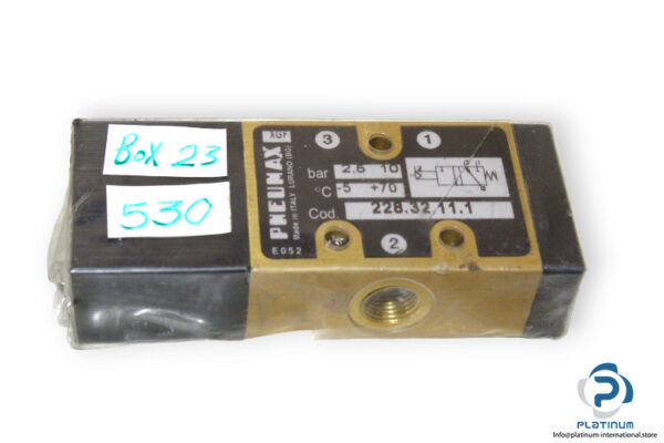 pneumax-228-32-11-11-air-pilot-valve-used-2