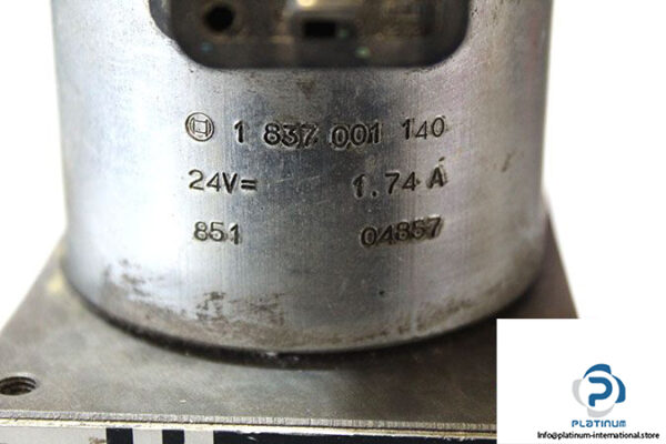 bosch-0-810-001-415-directional-control-valve-2