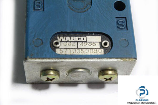 wabco-5710050080-air-pilot-valve-2