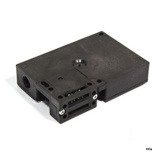 schmersal-azm-161sk-1212rk-024-safety-switch-2