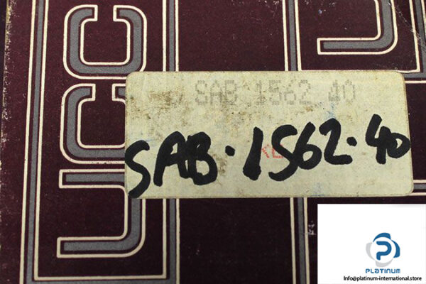 ucc-sab-1562-40-filter-breathers-3