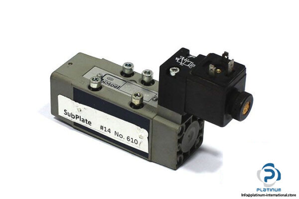 bosch-0-820-024-010-single-solenoid-valve-with-coil