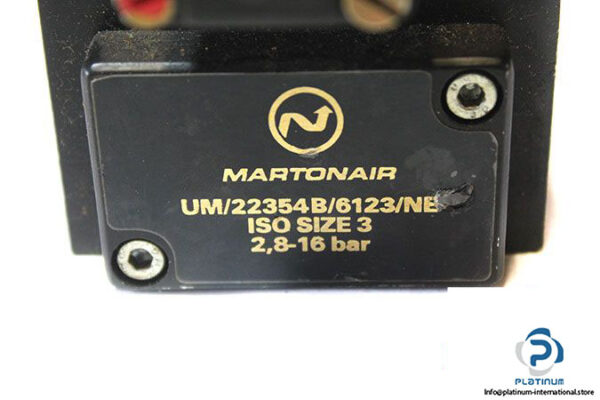 martonair-um_22354b_6123_ne-solenoid-air-pilot-actuated-valve-1