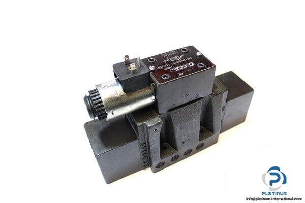 diplomatic-oleodinamica-e4e-ta0020_52-24_v_an-pilot-operated-directional-control-valve-2