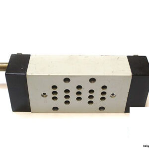 camozzi-952-000-p11-solenoid-valve-2