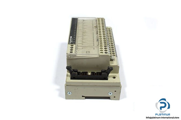 schneider-abe7-h16s21-passive-discrete-i_o-sub-base-1