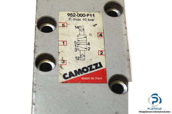 camozzi-952-000-p11-solenoid-valve-1