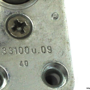 9933100u-09-pneumatic-plug-2