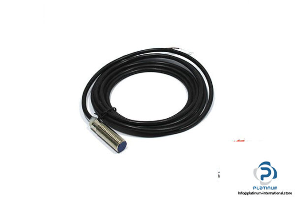 telemecanique-XS112BLNAL2-inductive-sensor