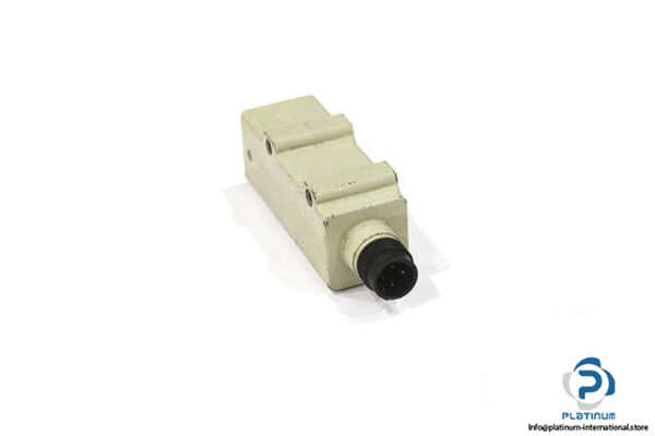 telemecanique-xuph0430d-emitter-thru-beam-sensor-1