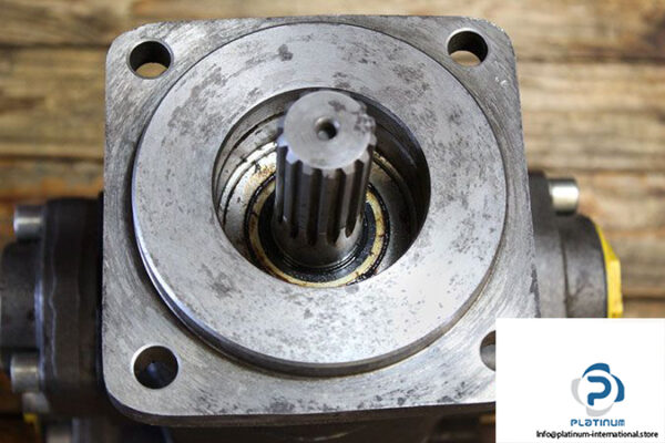 parker-323-9120-381-gear-fixed-displacement-pump-2