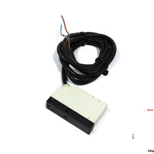 telemecanique-XUL-M0600-photoelectric-sensor