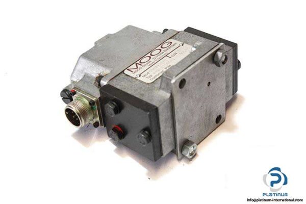 moog-0062-253C-electro-hydraulic-servo-valve-2
