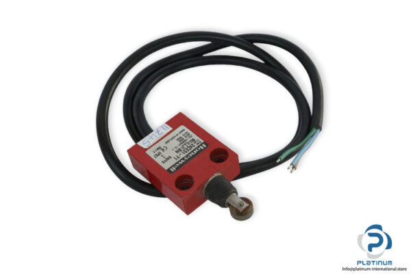 honeywell-24CE31-Y1-limit-switch-(used)