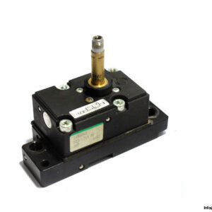 1090900-single-solenoid-valve