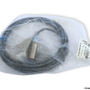 omron-E2A-M12KN08-WP-B2-inductive-proximity-sensor-(New)