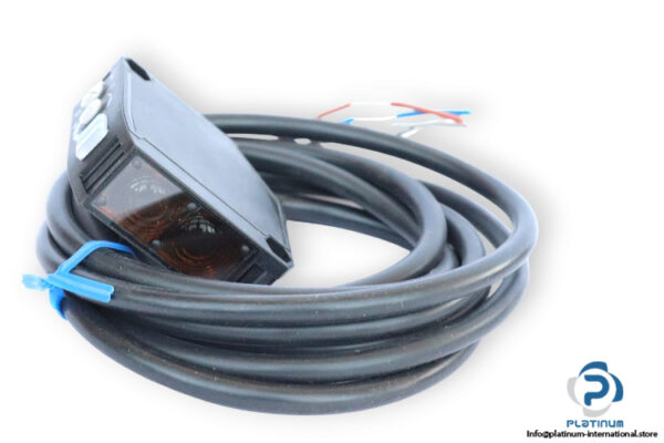 omron-E3JK-RR12-retroreflective-sensor-(New)