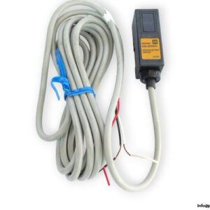omron-E3S-DS10E41-retroreflective-sensor-(New)