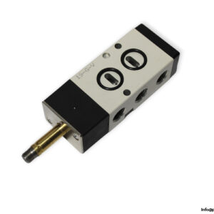 Airtac-4M310-08-single-solenoid-valve-(used)-(without-coil)-1