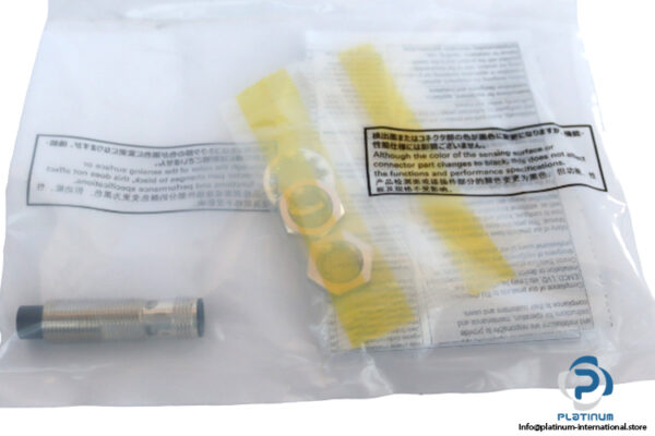 omron-E2E-X8MB1T12-M1-inductive-proximity-sensor-(new)