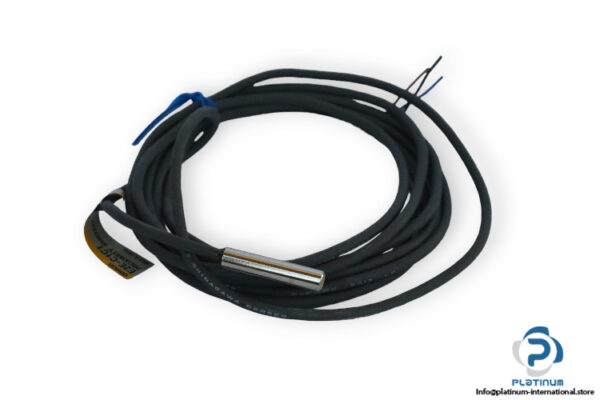 omron-E2E-C1C1-miniature-cylindrical-proximity-sensor-(new)