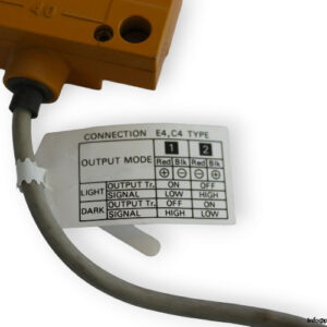 omron-E3S-GS3E4-photoelectric-sensor-(used)-2