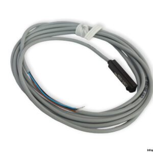 camozzi-CST-332-04U-magnetic-proximity-switch-(New)