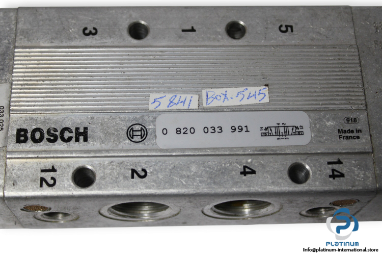 bosch 0 820 033 991 double solenoid valve bosch-0-820-033-991-directional-control-valve-used-2