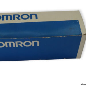 omron-E3F2-R2C4-P1-E-retroreflective-sensor-(New)-5