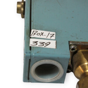 telemecanique-xmj-a3007-pressure-switch-used-2