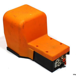 metal-work-W312000001-pedal-operated-valve