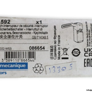 telemecanique-XCSPL592-safety-limit-switch-(new)-3