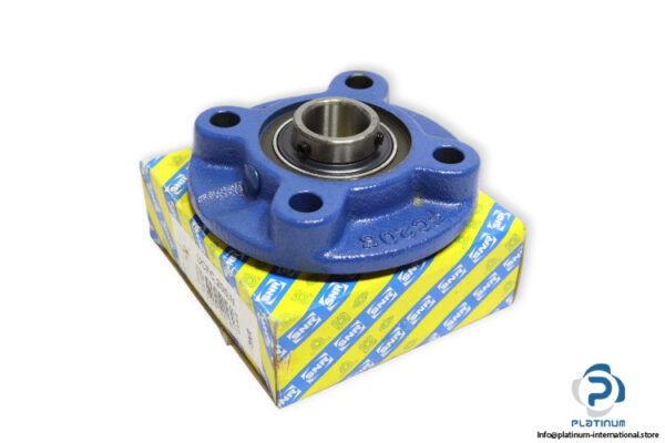 snr-UCFC.205.N-round-flange-ball-bearing-unit-(new)-(carton)