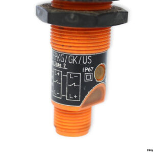 ifm-OG5056-photoelectric-diffuse-reflection-sensor-used-4