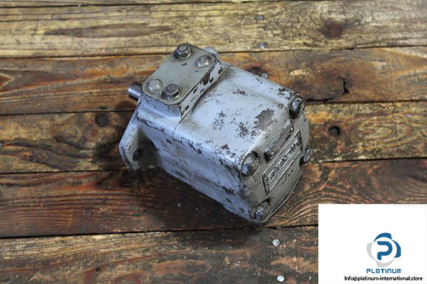 vickers-25v17a-1a-10-180-variable-vane-single-pump-1