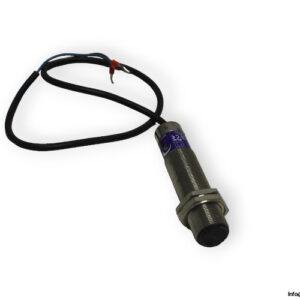 telemecanique-xu5-m18ma230-photoelectric-sensor-used
