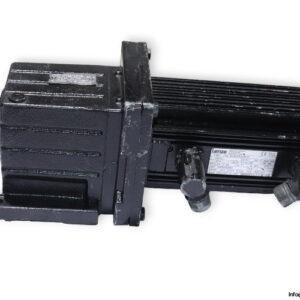 lenze-MDSKSBS056-23-servo-motor-with-gearbox-used-1