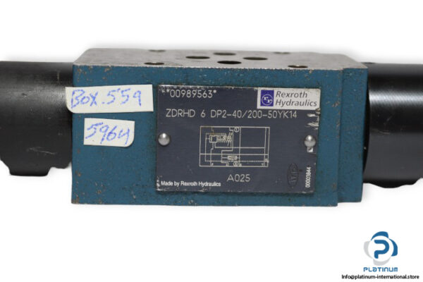 rexroth-R900989563-pressure-reducing-valve-used-3