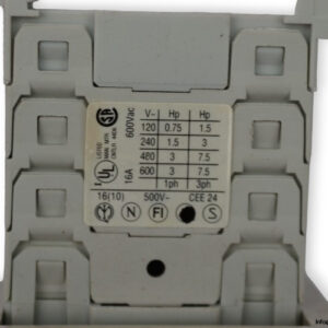 sprecher-schuh-LA-2-16-1752_Q-on-off-switch-(new)-2