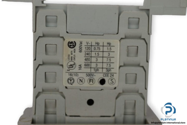 sprecher-schuh-LA-2-16-1752_Q-on-off-switch-(new)-2