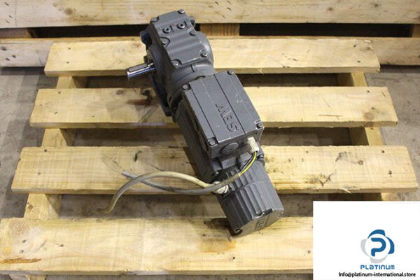 sew-s47-cm71s_tf_rh1m_kk-synchronous-servomotor-helical-worm-gear-unit-2