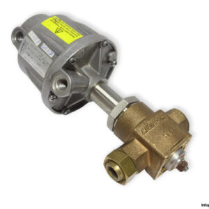 Gemu-314-15M-1-9-51-1-multi-port-globe-valve-(used)