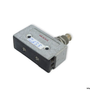 burgess-MK4CRQ-micro-switch-(Used)-1