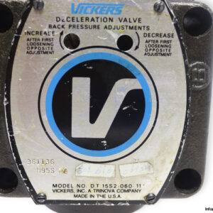 vickers-DT-15S2-060-11-deceleration-valve-used-3